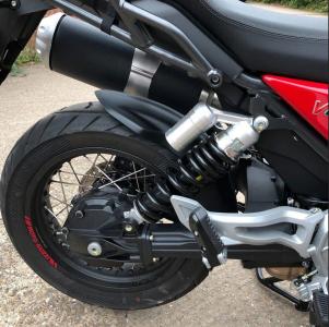 Hinterradabdeckung für Moto Guzzi V85 TT 2019+ GFK - schwarz matt
