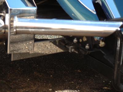 Hand brake cables execution-Cover plate