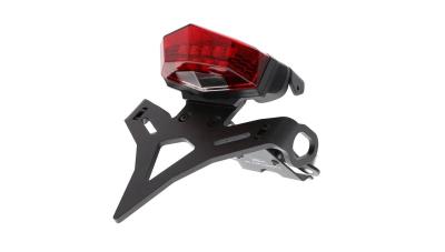 Evotech Performance Kennzeichenhalter für Yamaha MT-09 Street Rally ABS 2015 - 2016 mit rotem Rücklicht