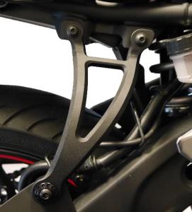 Preview: YAMAHA YZF-R3  2015+ Auspuffhalter inkl. Abdeckplatte Füßrastenträger