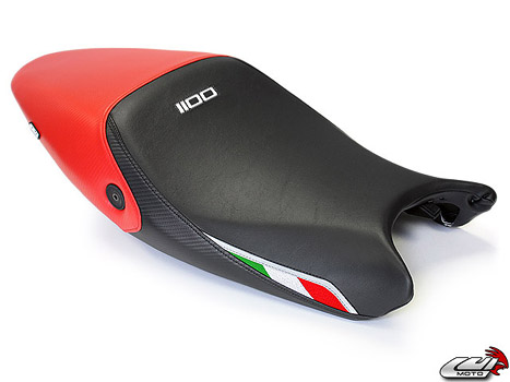 1072103 1100 LOGO/BLACK/CF BLACK/AL SILVER/ITALIAN FLAGS/RED