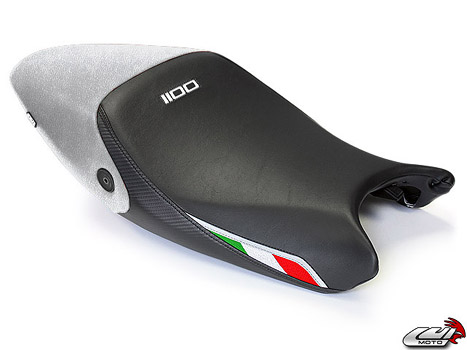 1072104 1100 LOGO/BLACK/CF BLACK/AL SILVER/ITALIAN FLAGS/SILVER