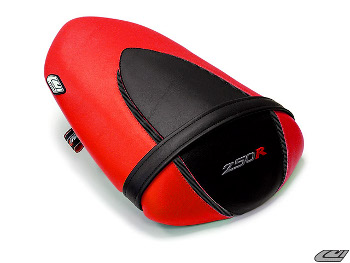 3012203 BLACK/CF BLACK/RED/250R EMBROIDERY