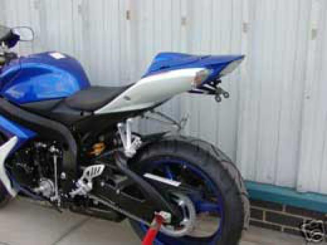 Evotech Performance Kennzeichenhalter für Suzuki GSXR 600 / GSXR 750 2006-07