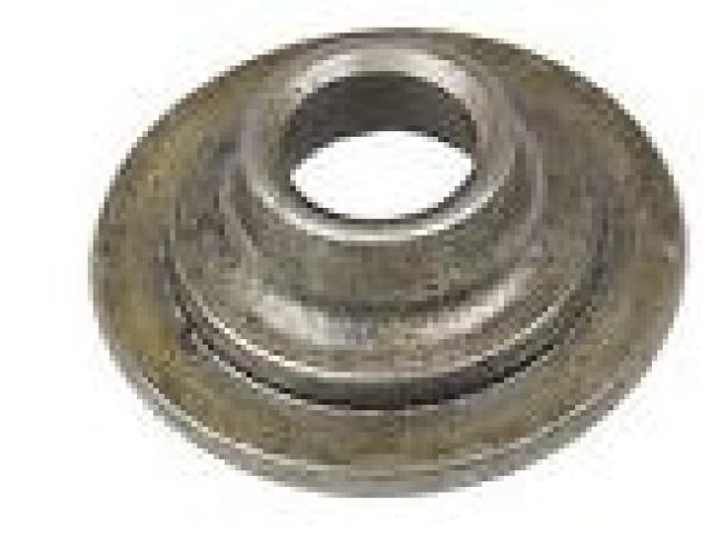Concave washer for valve