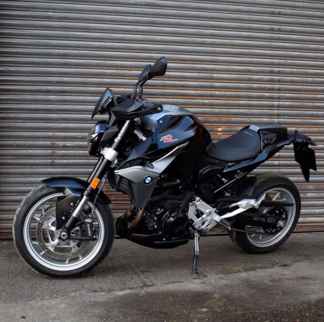 Pyramid Bugspoiler für BMW F 900 R  / XR 2020  Matt schwarz