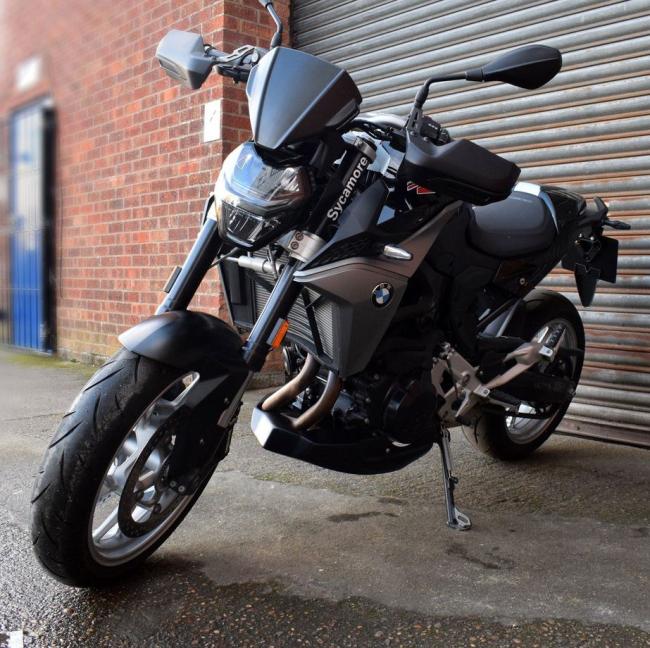 Pyramid Bugspoiler für BMW F 900 R  / XR 2020  Matt schwarz