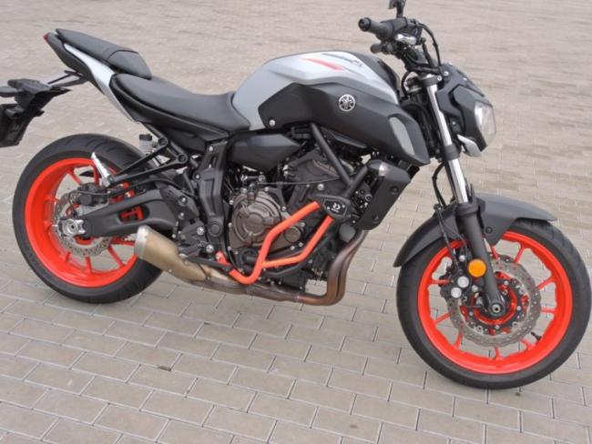 RD-Moto Sturzbügel + Sturzpads SL01 Ice Fluo für Yamaha MT-07 2014+