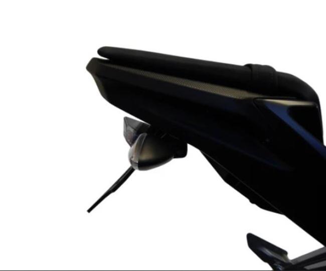 Evotech Performance Kennzeichenhalter für Yamaha MT-125 2014-2019 mit klaren Rücklicht