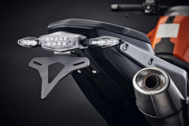 Evotech Performance Kennzeichenhalter für KTM 890 Duke R 2020+ - Rücklicht klar