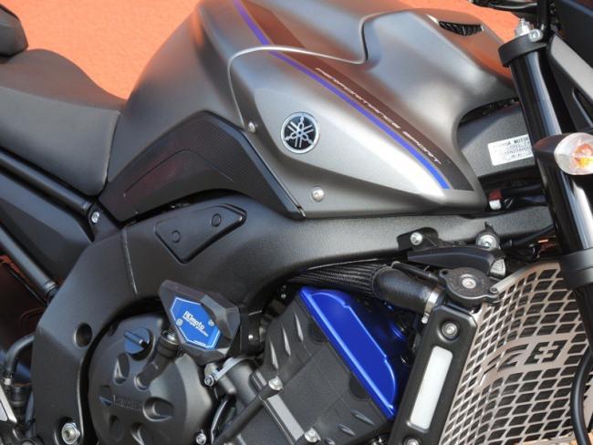 RD-Moto Crashpad für Yamaha FZ8 2010+